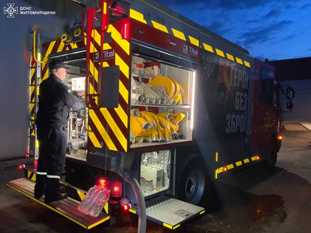 Через обстріл у ніч на 8 червня у Житомирі виникла пожежа: що відомо