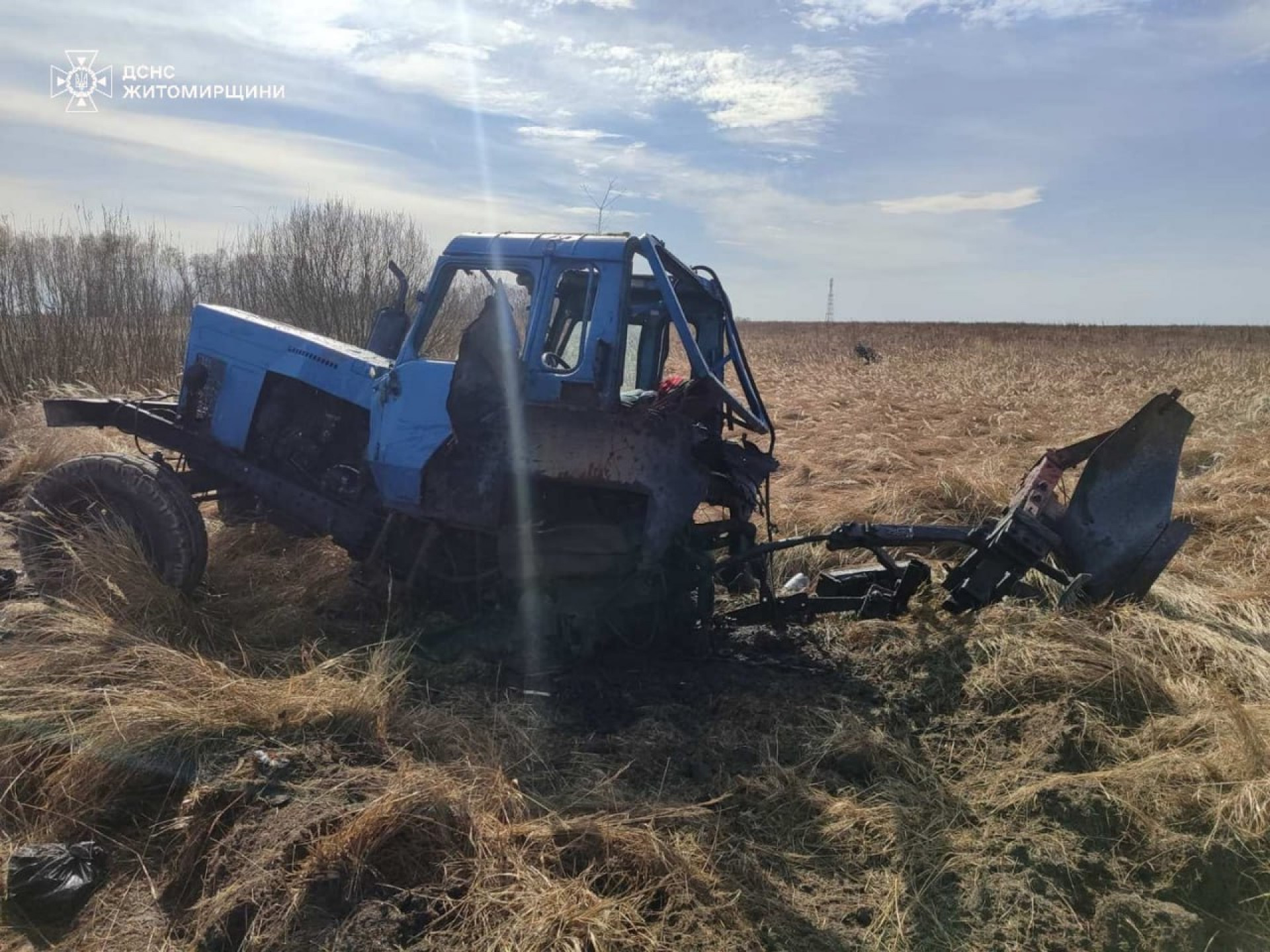 На Житомирщині підірвався трактор лісівників: нові подробиці трагедії