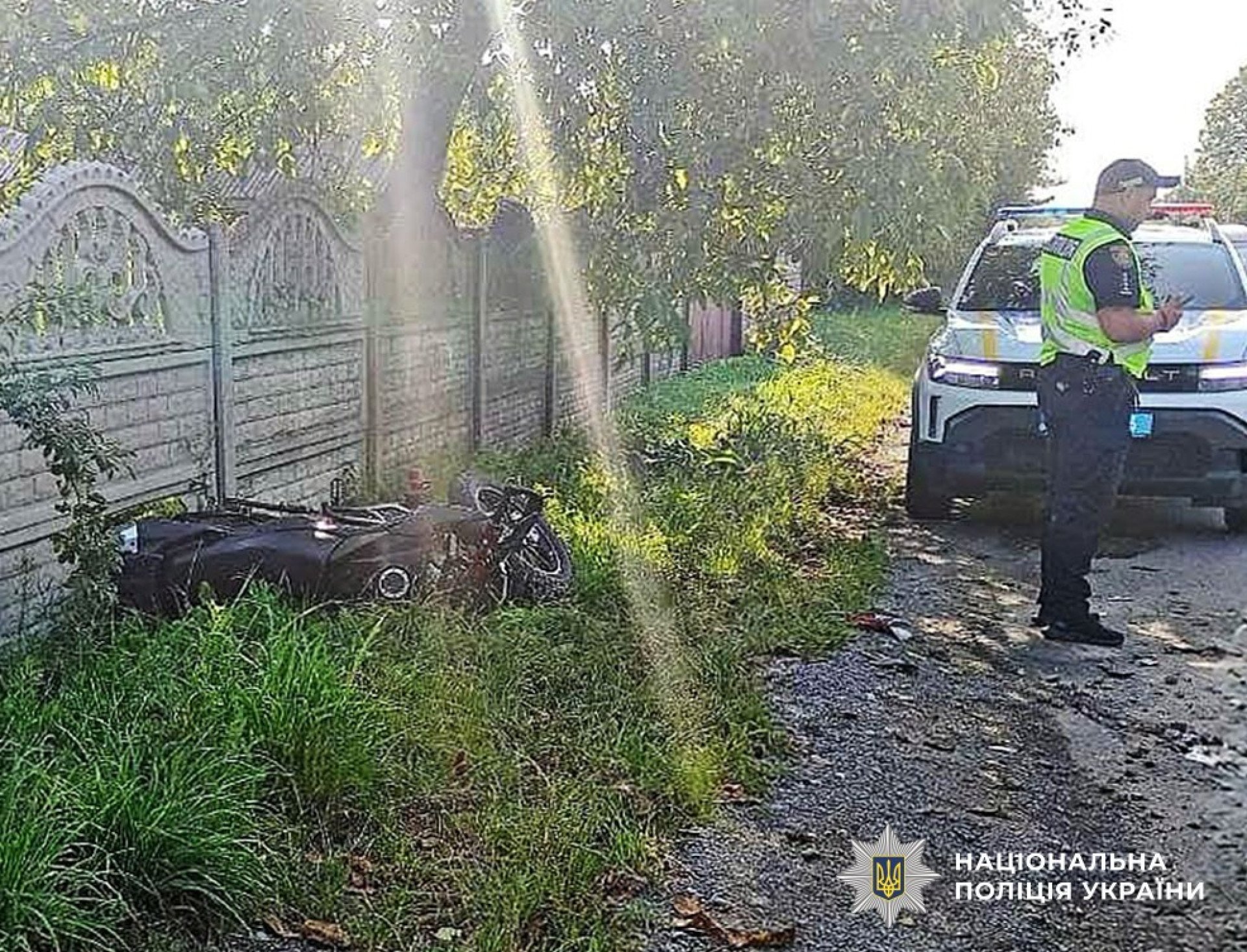 На Бердичівщині 19-річна пасажирка мотоцикла в реанімації після зіткнення з авто
