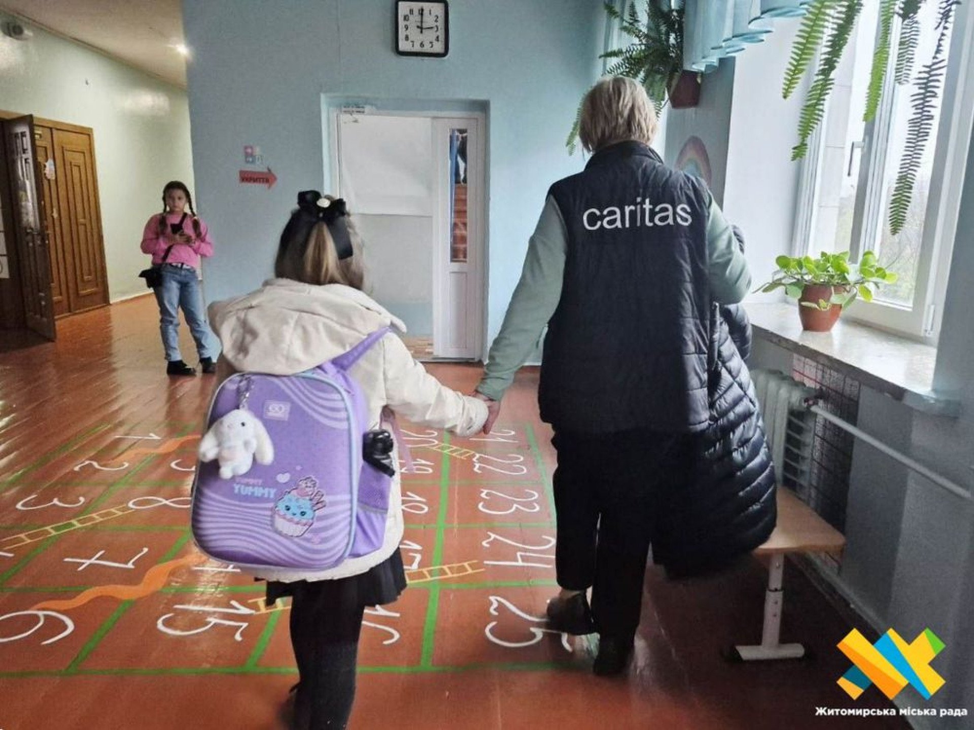 У Житомирській громаді працює нова соціальна послуга — супровід дитини асистентом