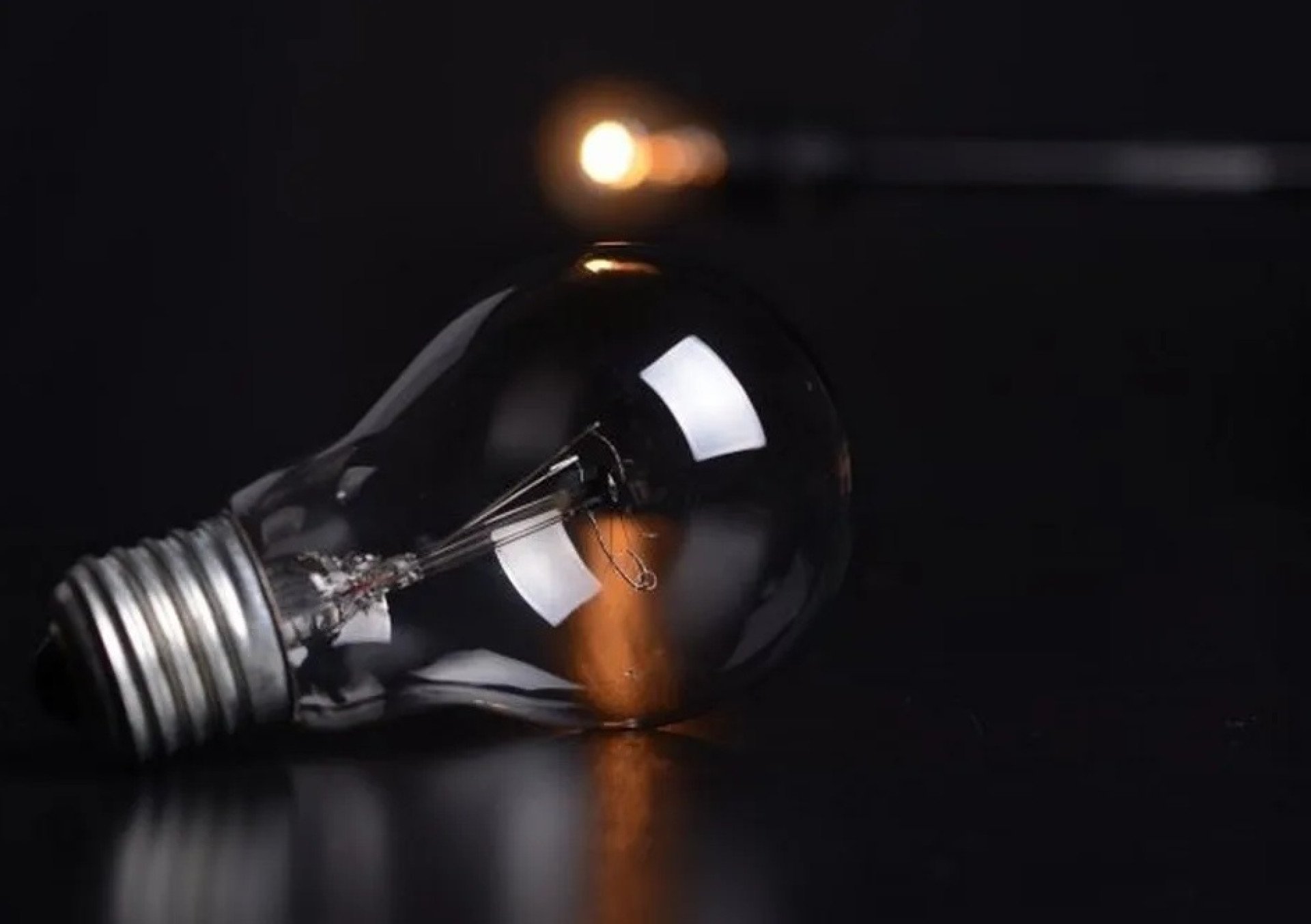 Графік планових відключень електроенергії на 11 грудня в Житомирській області