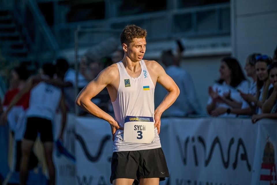 Гімн України лунав в Угорщині - серед п'ятиборців-чемпіонів світу є житомирянин Данило Сич