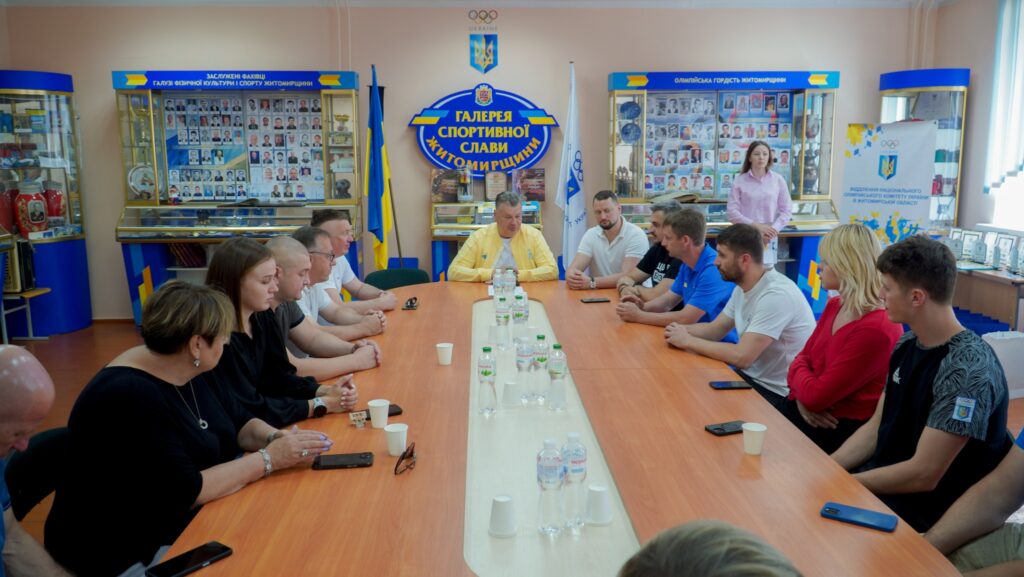 П'ятеро спортсменів і їхні тренери отримали відзнаки від обласного відділення Національного олімпійського комітету