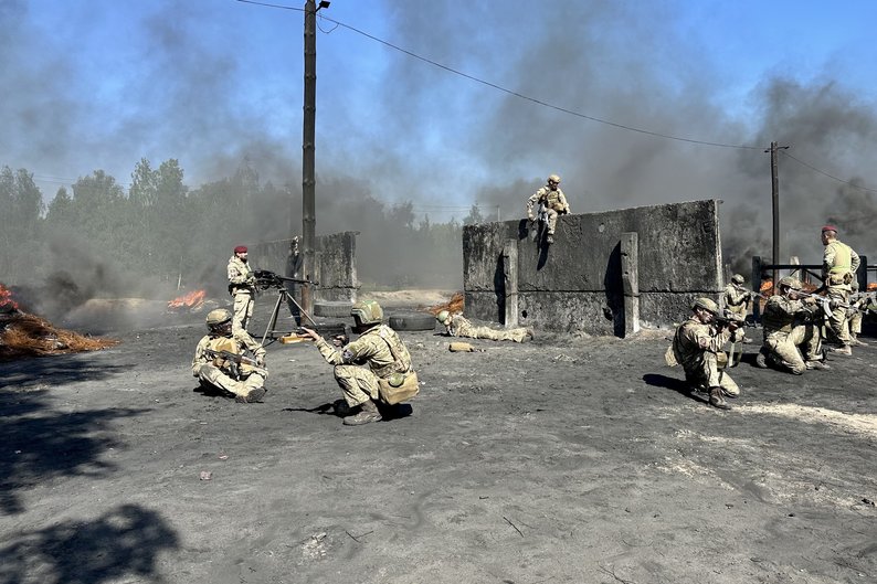 На Житомирщині курсанти пройшли випробування та отримали марунові берети