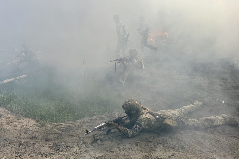 На Житомирщині курсанти пройшли випробування та отримали марунові берети