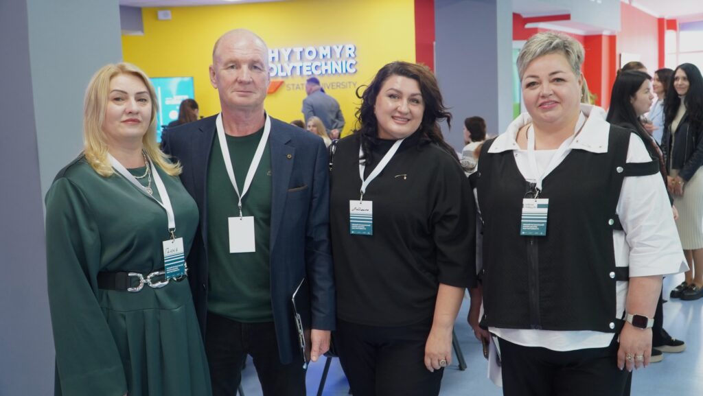 Перший регіональний форум Центрів життєстійкості у Житомирі відвідали команди з 12 областей України