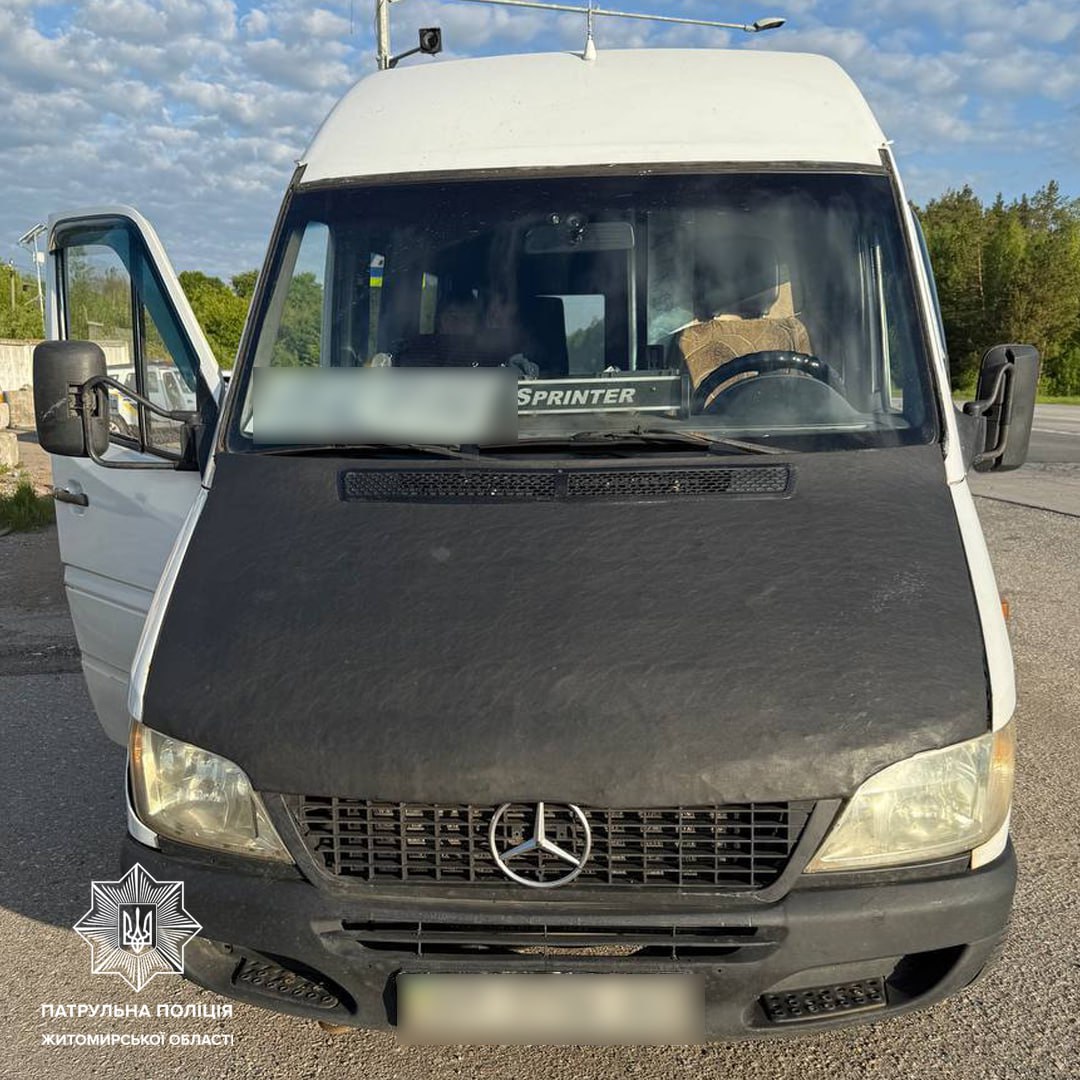 На Житомирщині зупинили водія маршрутки, який був у стані наркотичного сп'яніння