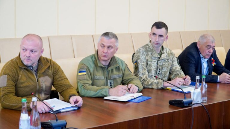 Фортифікаційні споруди та опорні пункти: на Житомирщині укріплюють кордон з Білоруссю