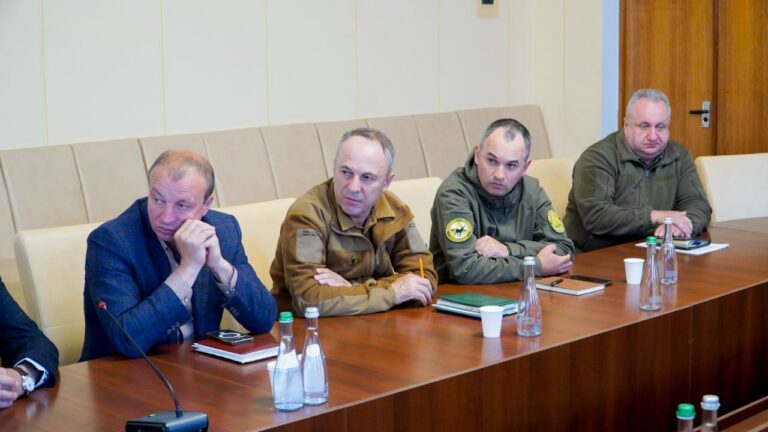 Фортифікаційні споруди та опорні пункти: на Житомирщині укріплюють кордон з Білоруссю