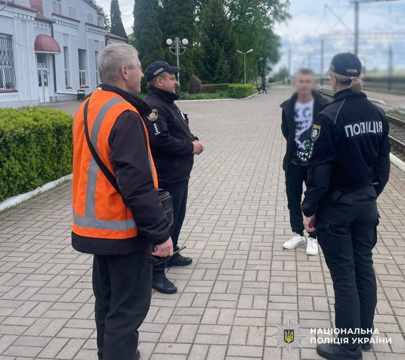 Підлітки на даху вагона та зачепінг: на Житомирщині проводять рейди